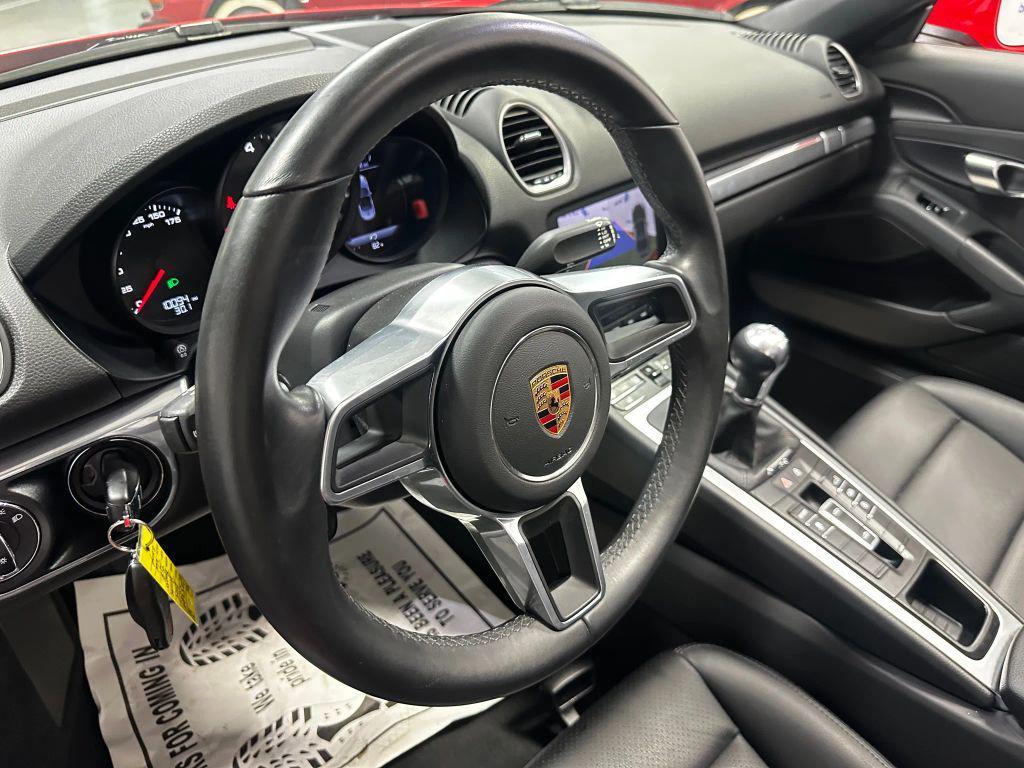 Used 2024 Porsche 718 Boxster Roadster 2D